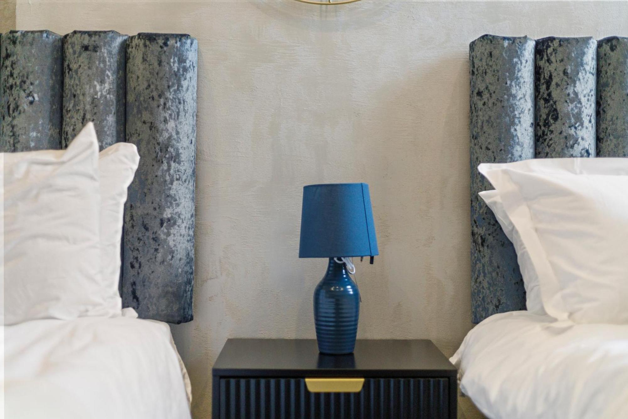 Wembley Luxury 3 Bedroom London Bagian luar foto