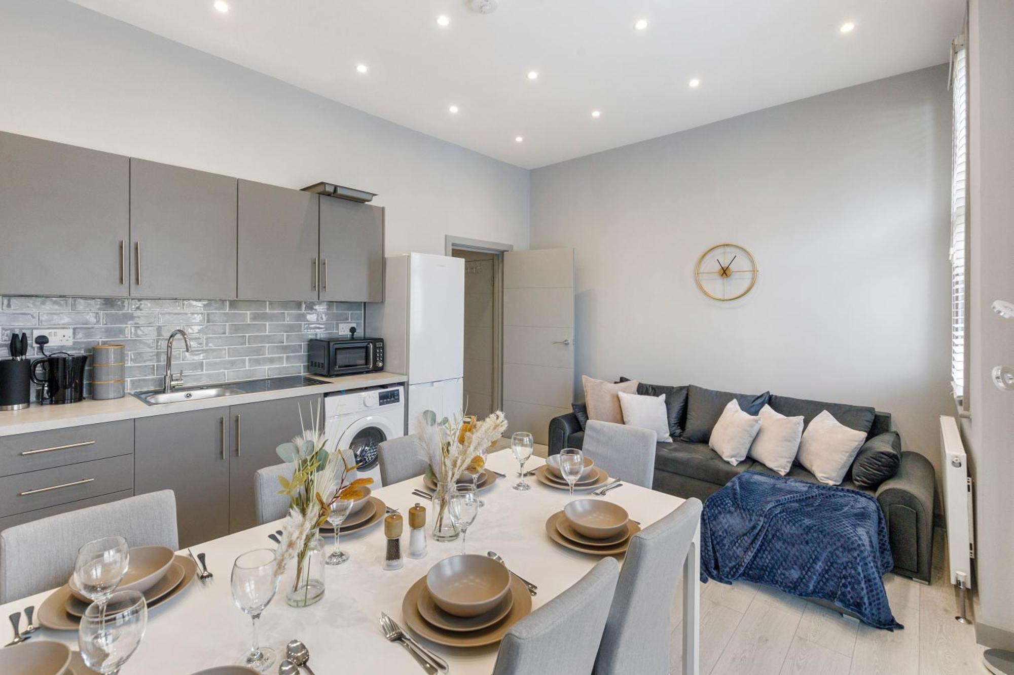 Wembley Luxury 3 Bedroom London Bagian luar foto